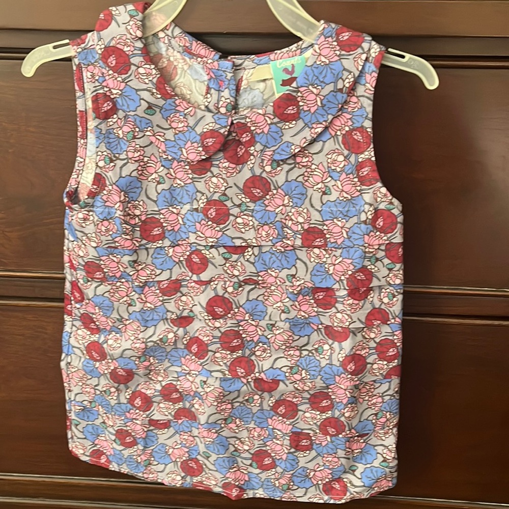 MJ Character Counts floral top